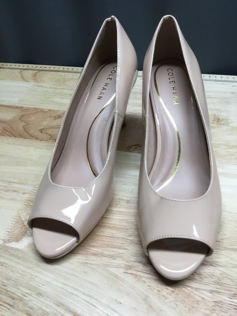 Cole Haan Grand 360 Platform Pumps Women's 8.5 Beige Patent Leather Peep Toe
